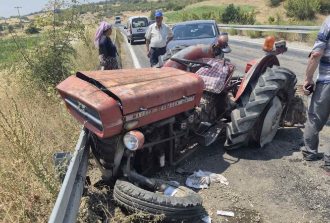 Balıkesir’de traktörle otomobil kaza yaptı: 5 yaralı