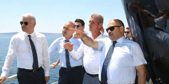 Vali Ustaoğlu, Erdek’te midye üreticileriyle bir araya geldi