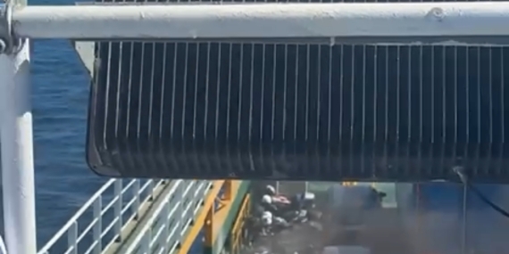 Marmara Adası açıklarında feribotta can pazarı: 200 yolcu tahliye ediliyor