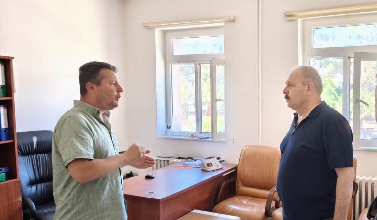 Koyunculuk Enstitüsü’ndeki yangın sonrası Kaymakam Göç incelemelerde bulundu