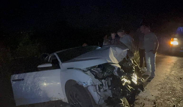 Gönen-Sarıköy yolunda 3 aracın karıştığı kazada 9 kişi yaralandı