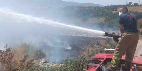 Susurluk’ta çöplük alanda çıkan yangına müdahale edildi