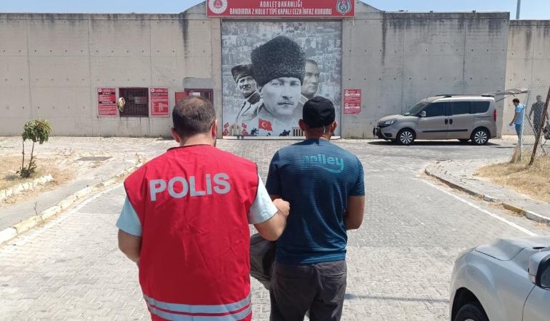 Balıkesir’de aranan şahıslara yönelik eş zamanlı operasyon: 34 kişi yakalandı