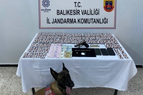 BALIKESİR'DE UYUŞTURUCU ÇETESİNE ŞAFAK OPERASYONU: 5 GÖZALTI