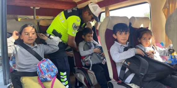 Balıkesir’de okul çevreleri ve servis araçları denetlendi