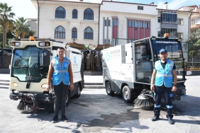 BÜYÜKŞEHİR’DEN ŞEHRİN DÖRT BİR YANINDA TEMİZLİK SEFERBERLİĞİ