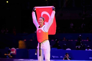 BALIKESİR’İN GURURU NAFİA KUŞ AYDIN, İKİNCİ KEZ DÜNYA ŞAMPİYONU BALIKESİR BÜYÜKŞEHİRİN YILDIZI NAFİA KUŞ AYDIN YENİDEN ZİRVEDE