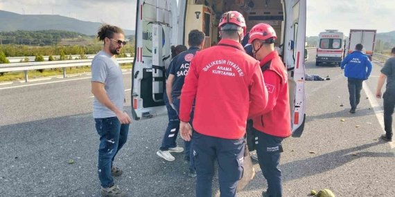 İstanbul-İzmir Otoyolu’nda kamyonet otomobille çarpıştı: 1 ölü, 1 yaralı