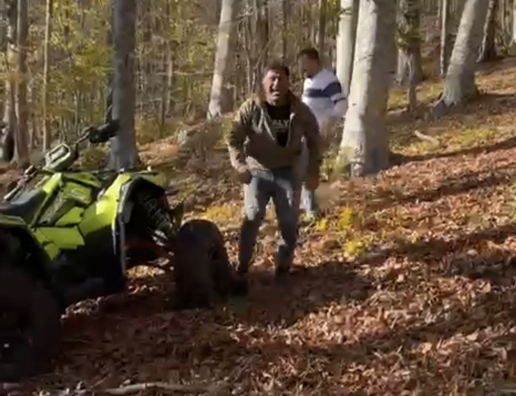 ATV İLE TAKLA ATTI