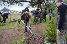 SINDIRGI’DA MİLLİ AĞAÇLANDIRMA GÜNÜ’NDE FİDANLAR TOPRAKLA BULUŞTU