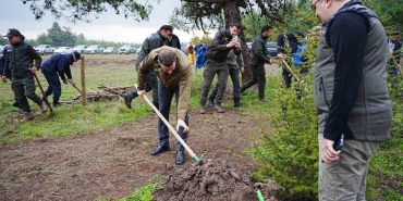 SINDIRGI’DA MİLLİ AĞAÇLANDIRMA GÜNÜ’NDE FİDANLAR TOPRAKLA BULUŞTU
