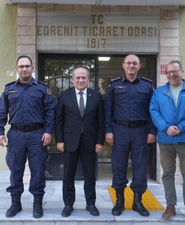 BALIKESİR İL JANDARMA KOMUTANI MURAT ÖZER'DEN EDREMİT TİCARET ODASINA ZİYARET