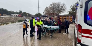 ERDEK'TE KAMYON İLE MOTOSİKLET ÇARPIŞTI: 1 YARALI